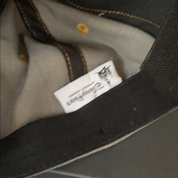 Graphic Edge Grumpy Rare Cap $160 Hong Kong - Picture 4 of 4